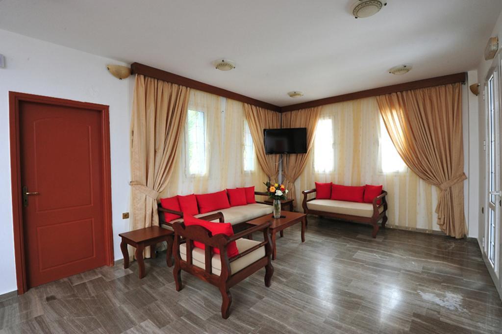 Anna Ageliki Aparthotel Damnoni Luaran gambar