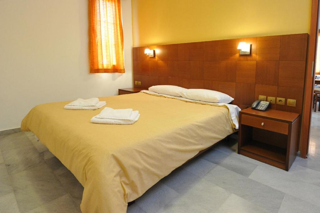 Anna Ageliki Aparthotel Damnoni Bilik gambar